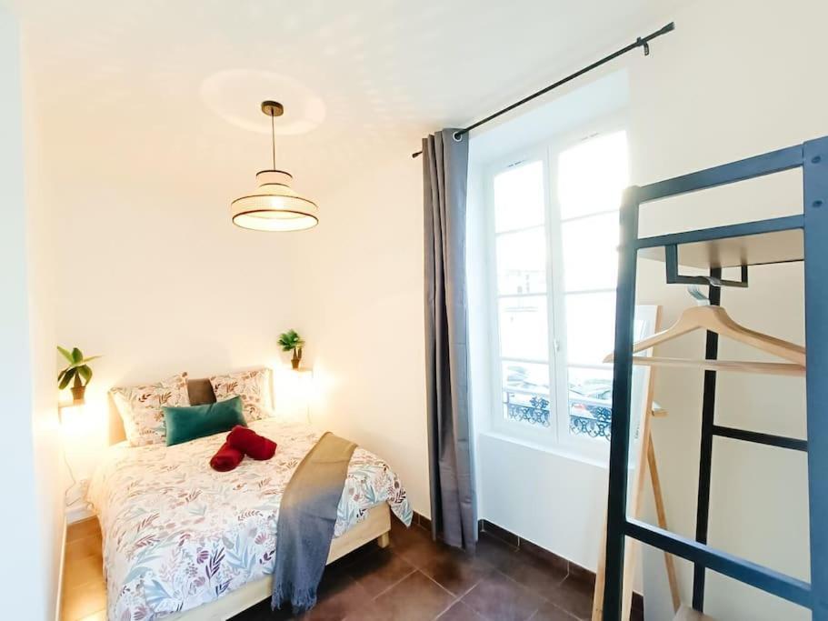Cosy Calypso 2Ch - Quartier Des Halles & Parking Pau Buitenkant foto