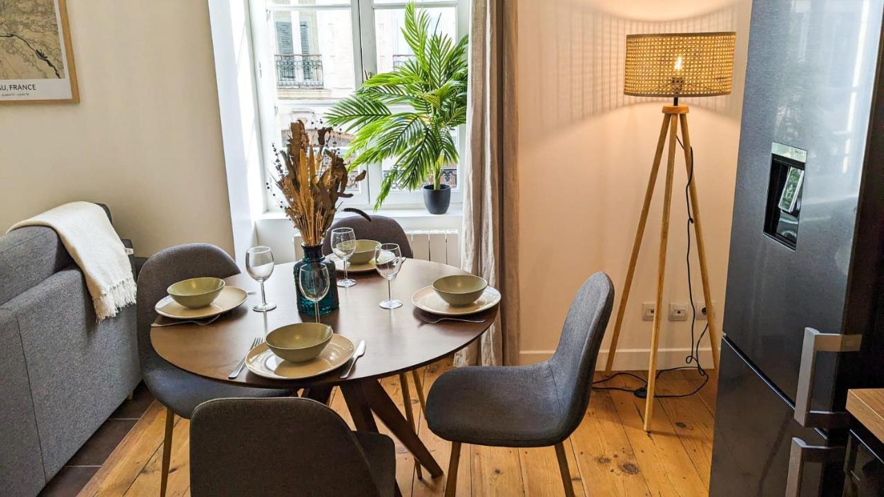 Cosy Calypso 2Ch - Quartier Des Halles & Parking Pau Buitenkant foto